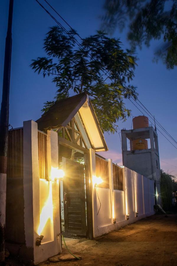 Sanctum Dive Villa With Private Pool 길리트라왕안 외부 사진